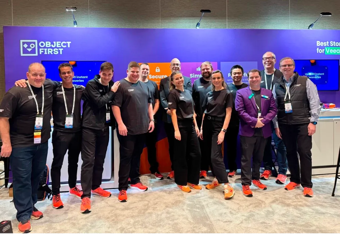 Gruppe von Experten und Administratoren der Veeam Backup and Replication-Software Object First Aces